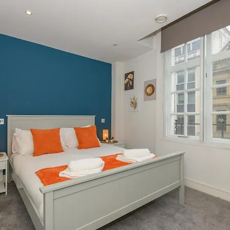 Prime Apartment In Leeds - Central Location