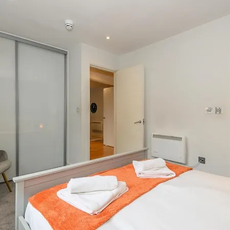 Prime Apartment In Leeds - Central Location شقة ليدز
