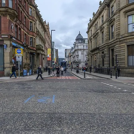 Prime Apartment In Leeds - Central Location